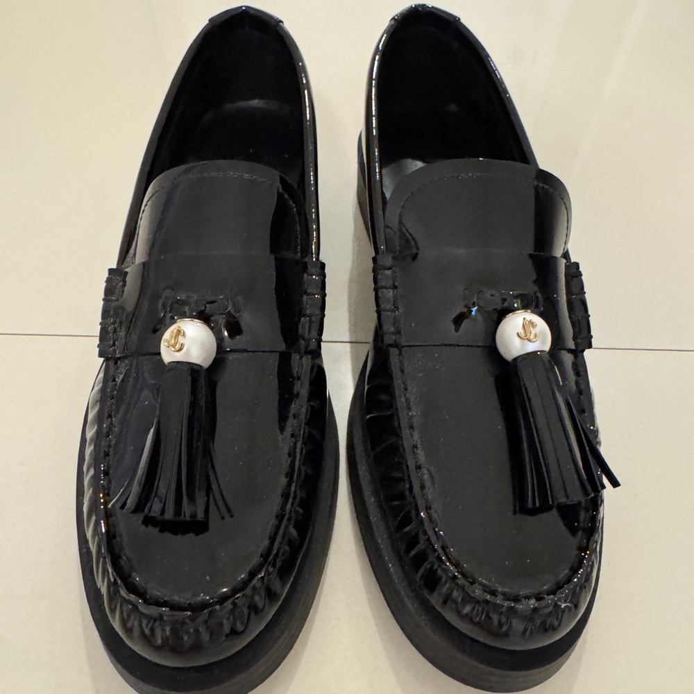 Women's Addie Patent Leather Imitation Pearl Tassel Loafers NWOB 
Size 37.5